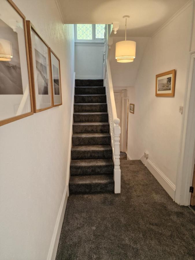 Villa Spacious 4 Double Bedroom House Sleeps 9 Harbour River Views *