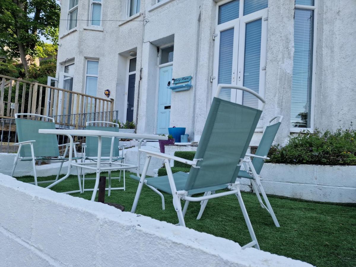 Spacious 4 Double Bedroom House Sleeps 9 Harbour River Views Villa *