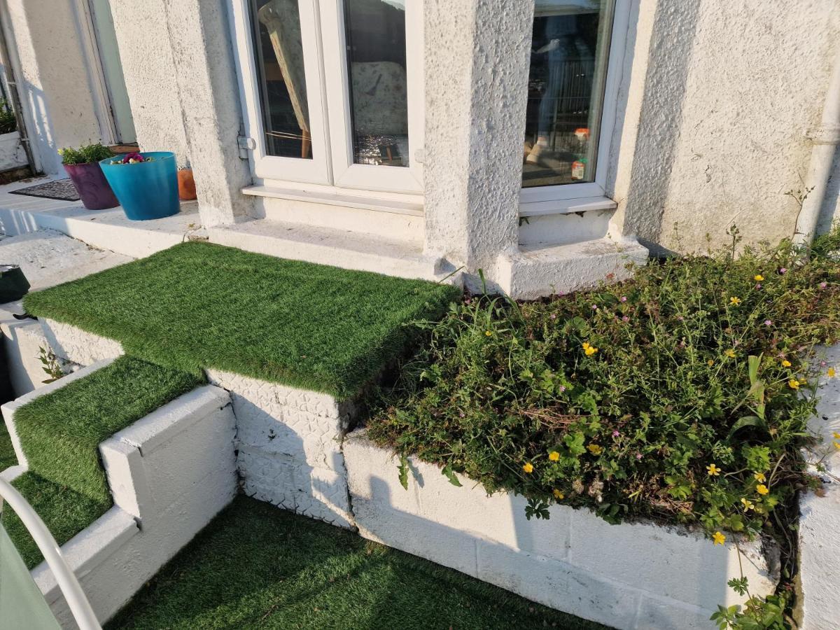 Spacious 4 Double Bedroom House Sleeps 9 Harbour River Views Вилла Лу
